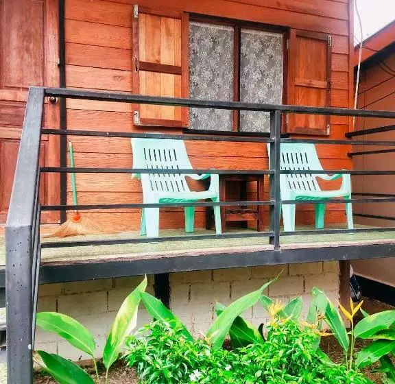 پانسیون Long Beach Simple House