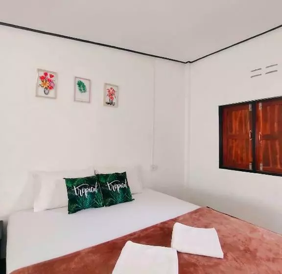 پانسیون Long Beach Simple House