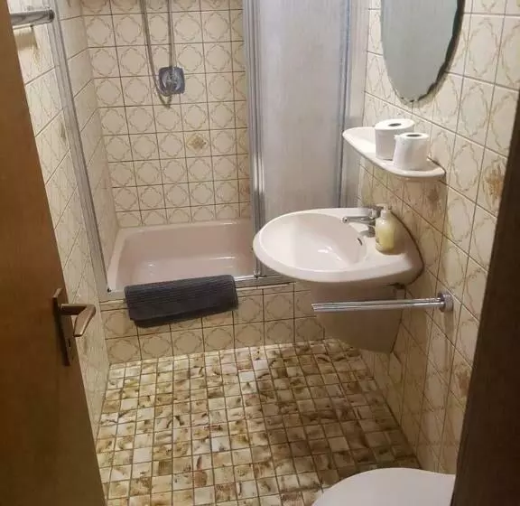 Majatalo Monteurunterkunft Königstein