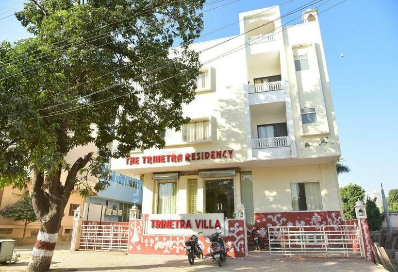 פנסיון The Trinetra Villa