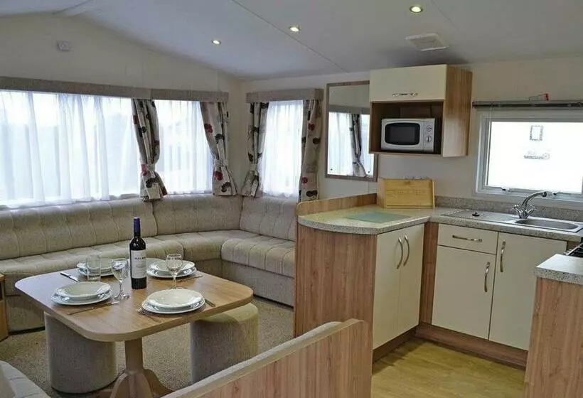 Lomakeskus Pencnwc Holiday Park