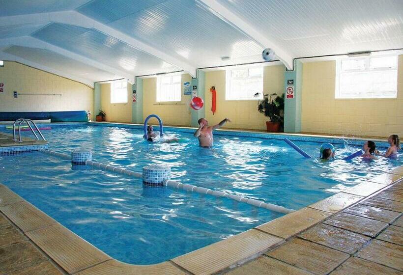 منتجع Pencnwc Holiday Park