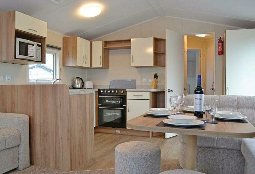 منتجع Pencnwc Holiday Park