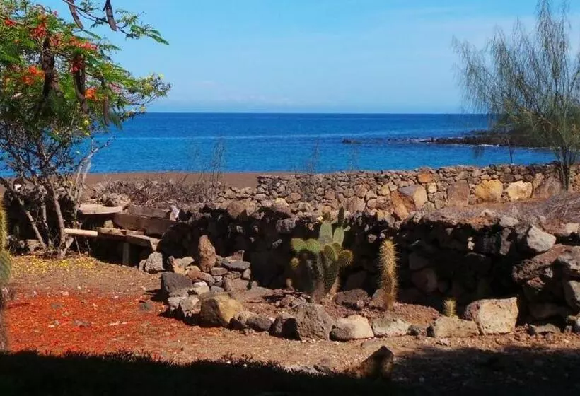 Retkeilymaja Black Beach House