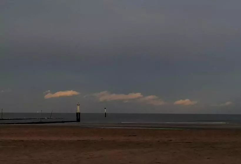 Aamiaismajoitus (B&B) La Chambre Du 21