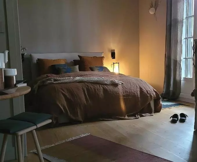 Aamiaismajoitus (B&B) La Chambre Du 21