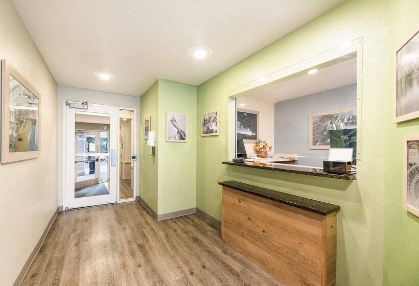 בית מלון כפרי Extended Stay America Select Suites  Ocala