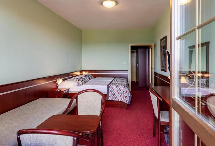 ホテル Orea Resort Panorama Moravský Kras