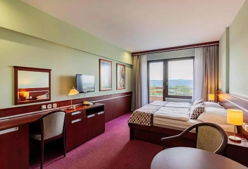 Hotelli Orea Resort Panorama Moravský Kras