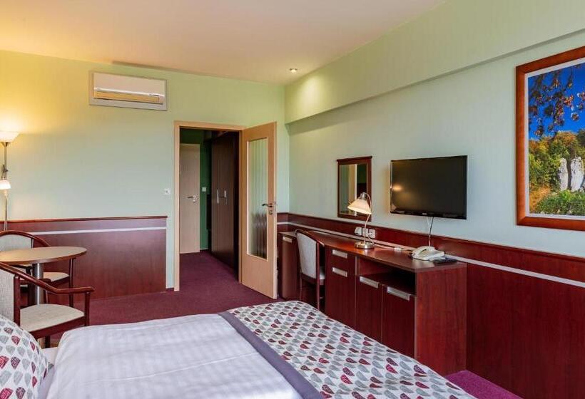 ホテル Orea Resort Panorama Moravský Kras