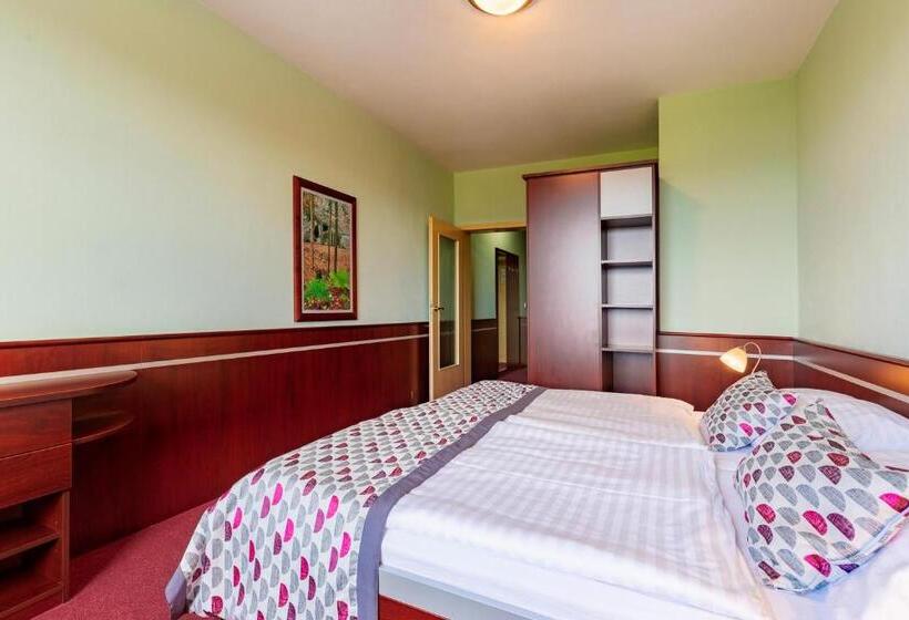 ホテル Orea Resort Panorama Moravský Kras