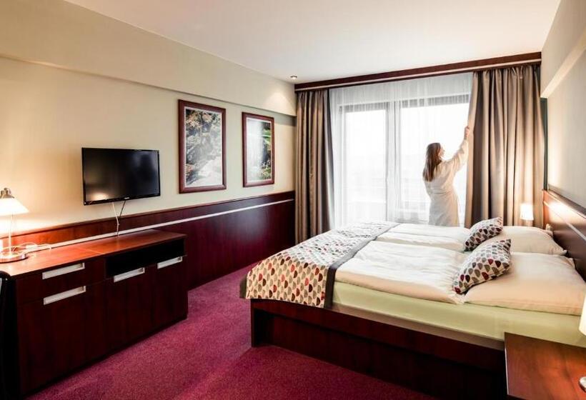 ホテル Orea Resort Panorama Moravský Kras