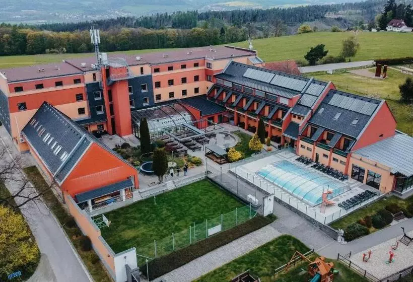 Hotelli Orea Resort Panorama Moravský Kras
