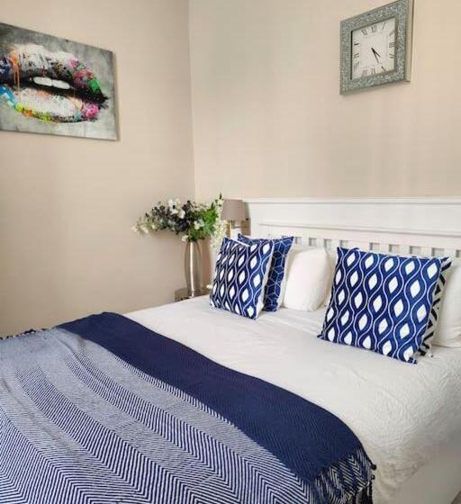 هتل St Johns Boutique