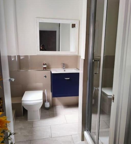 هتل St Johns Boutique