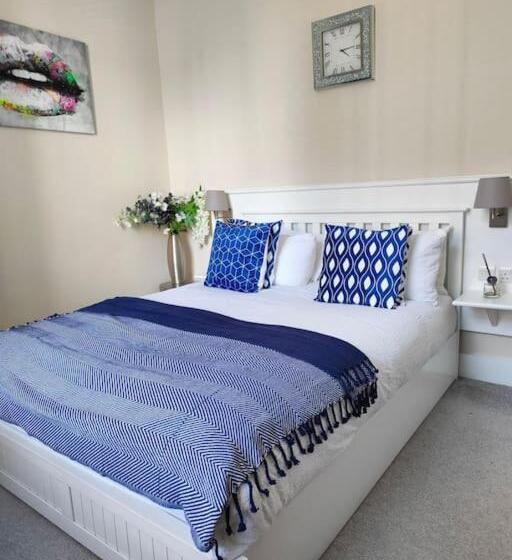 هتل St Johns Boutique