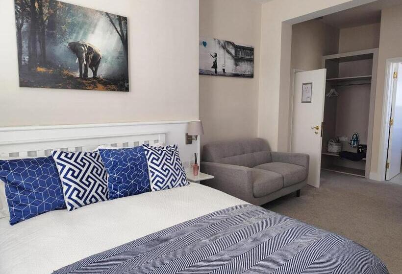 هتل St Johns Boutique