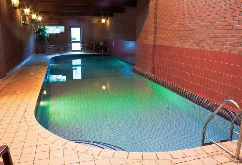 ホテル The Royal Lion