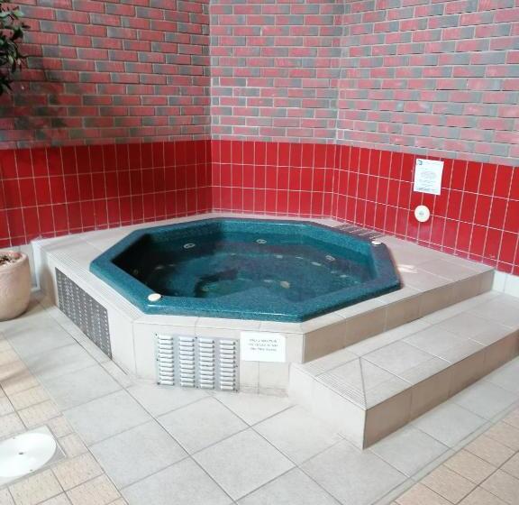 ホテル The Royal Lion