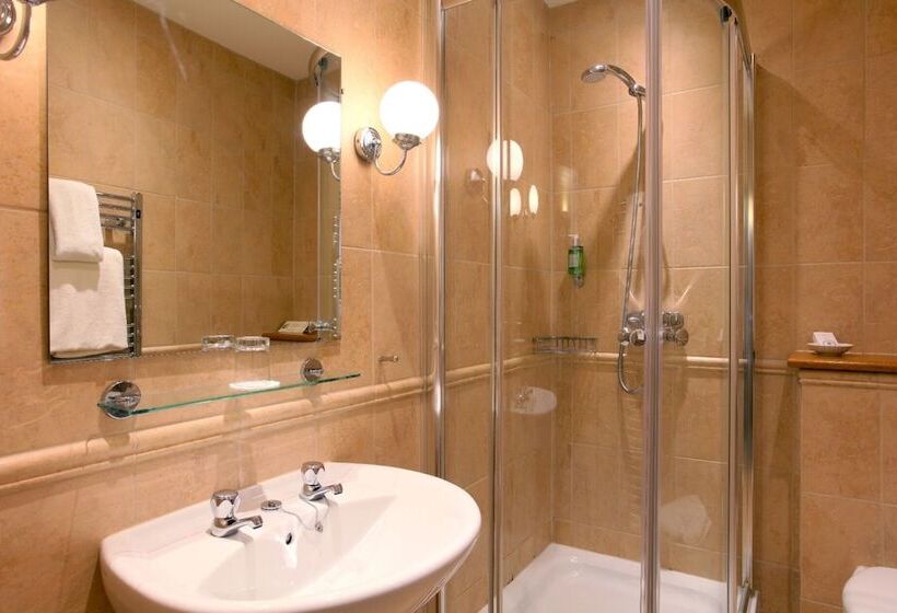 ホテル The Royal Lion