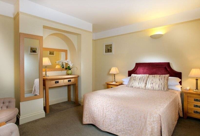 ホテル The Royal Lion