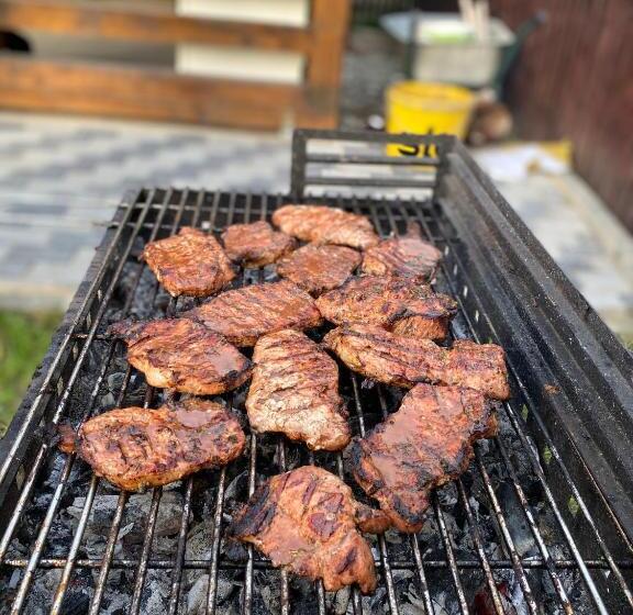 پانسیون Casa Chindris