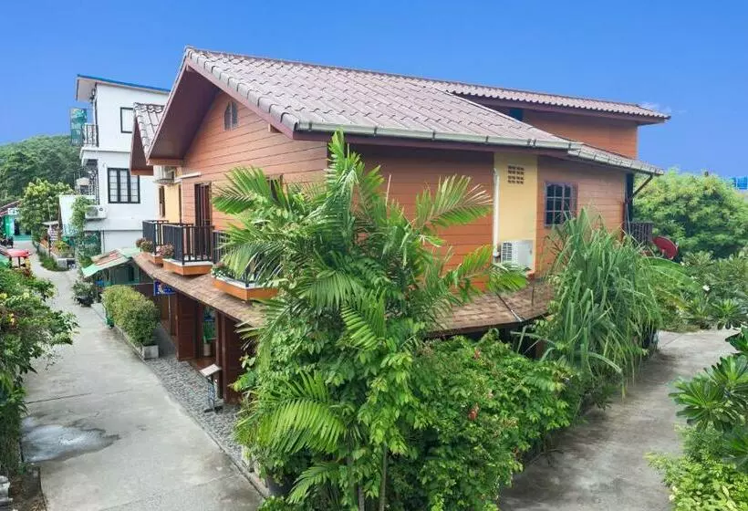 پانسیون La Luna Italian Restaurant & Accommodation