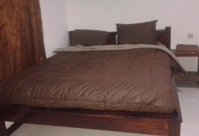 פנסיון Rock Pool Homestay