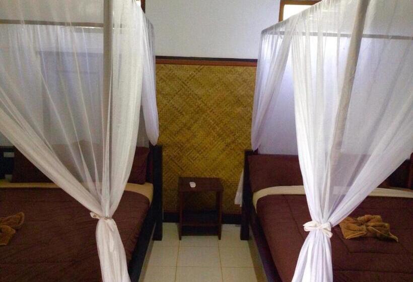 פנסיון Rock Pool Homestay