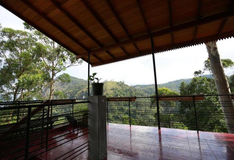 مبيت وإفطار Tea Garden Holiday Inn