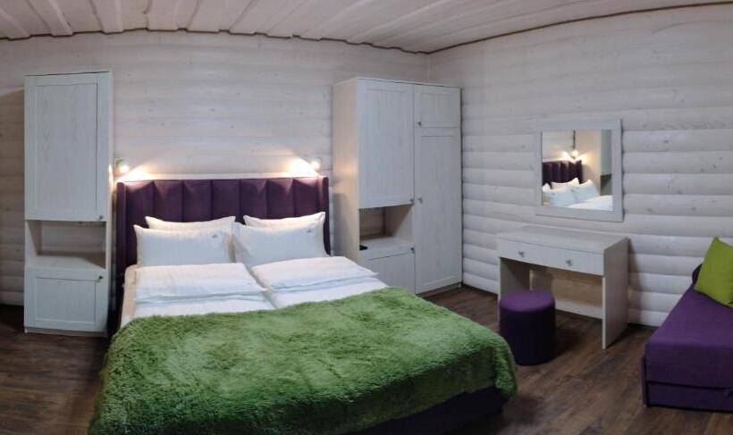 Hotel Whiteberry Studio