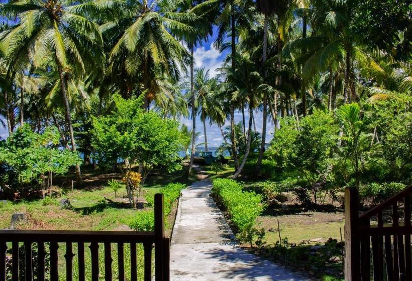 Szálló Nyang Ebay Surf Camp Siberut Mentawai Surfing Barrels