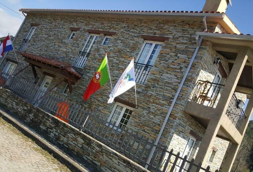 Bed and Breakfast Quinta Do Rio Alva And Glamping Lodges