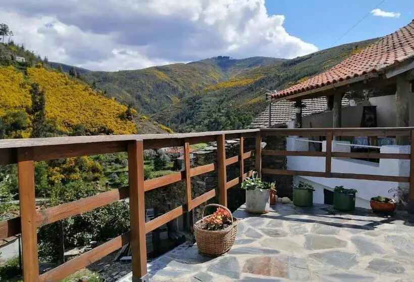 Aamiaismajoitus (B&B) Casa Do Alto   Benfeita