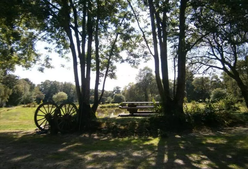 Aamiaismajoitus (B&B) Chambre D Hôte Atypique Trappeur West Little Ranch
