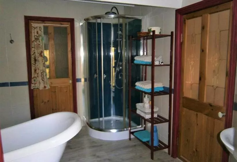 Aamiaismajoitus (B&B) Chambre D Hôte Atypique Trappeur West Little Ranch