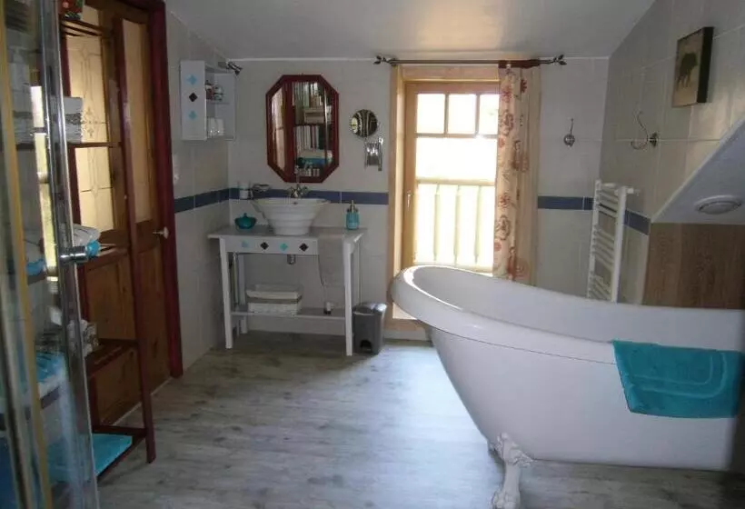 Aamiaismajoitus (B&B) Chambre D Hôte Atypique Trappeur West Little Ranch