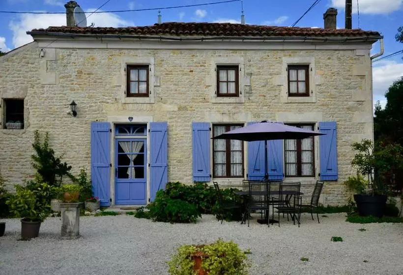 Aamiaismajoitus (B&B) Chez Fins Bois