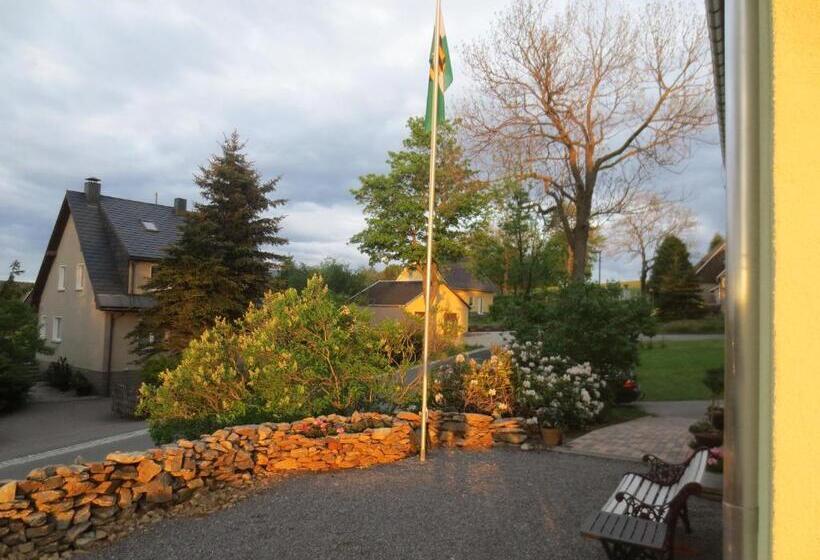 Bed and Breakfast Gasthaus Ruebenau