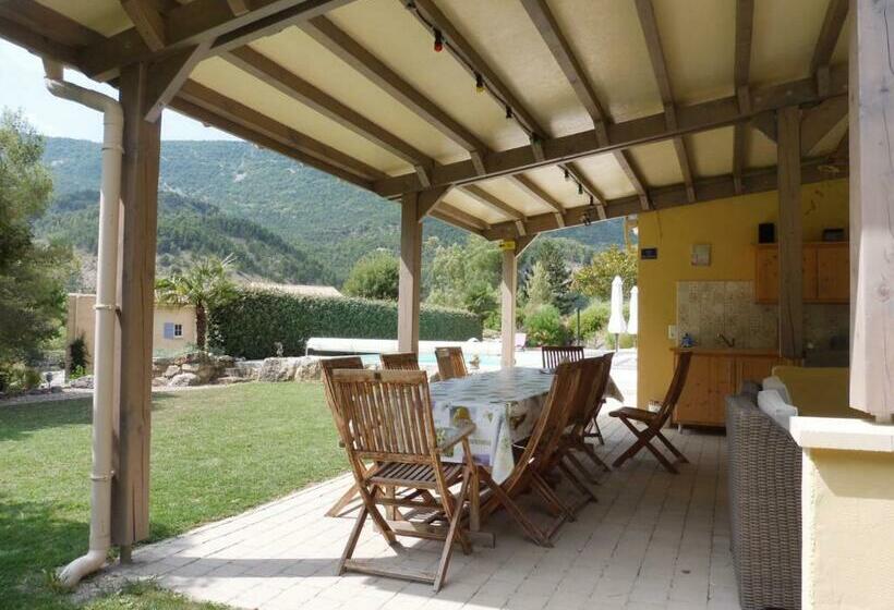 مبيت وإفطار Le Petit Collet