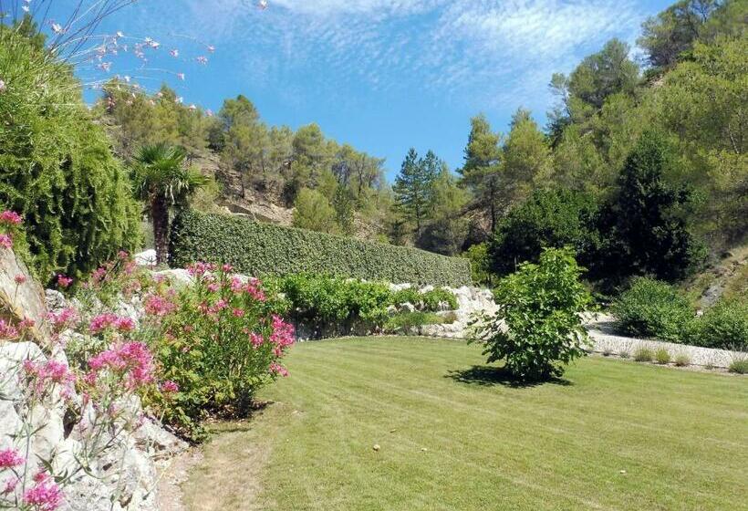 مبيت وإفطار Le Petit Collet