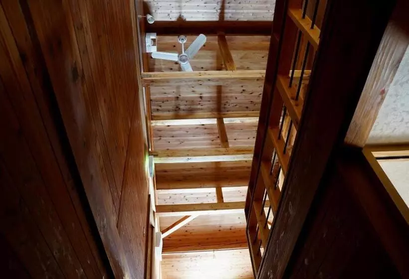 Hotelli Björk （森の宿 ビヨルク）