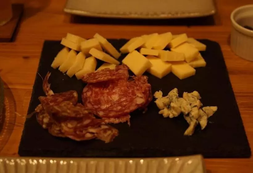 Hotelli Björk （森の宿 ビヨルク）