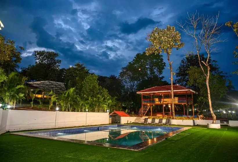 ホテル Chandus Royal Palms
