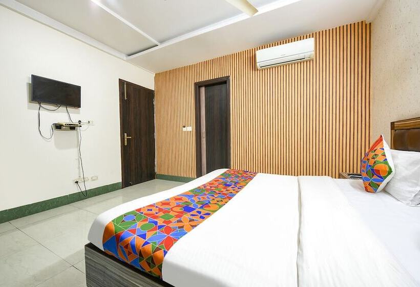 Fabhotel Ess Pee Grand