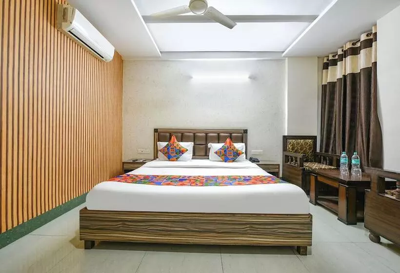 Fabhotel Ess Pee Grand