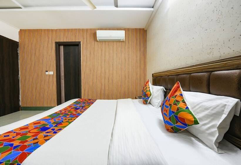 Fabhotel Ess Pee Grand