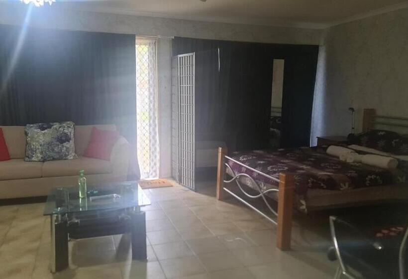 膳宿费 Jjjgm Place @ Alex Hills