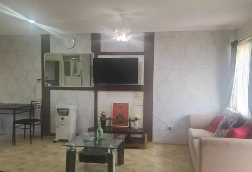 Majatalo Jjjgm Place @ Alex Hills