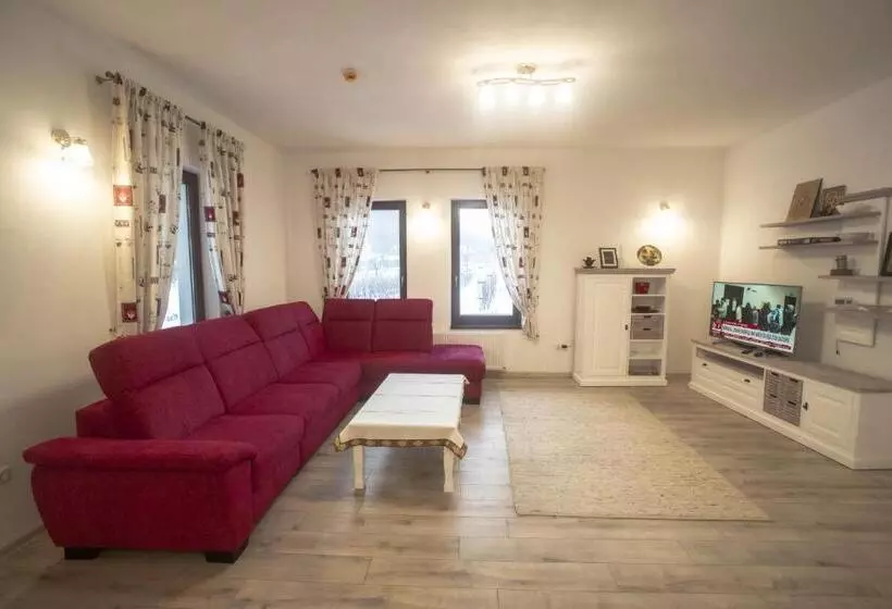 ペンション Livada Amely